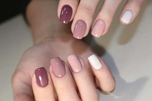 Soin bien-être Depose + pose vernis semi permanent MAINS +4 S