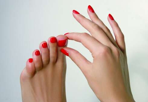 Soin bien-être Pose de vernis classique mains 