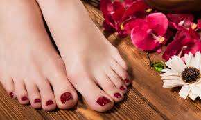 Soin bien-être 1er pose vernis semi permanent couleur pieds